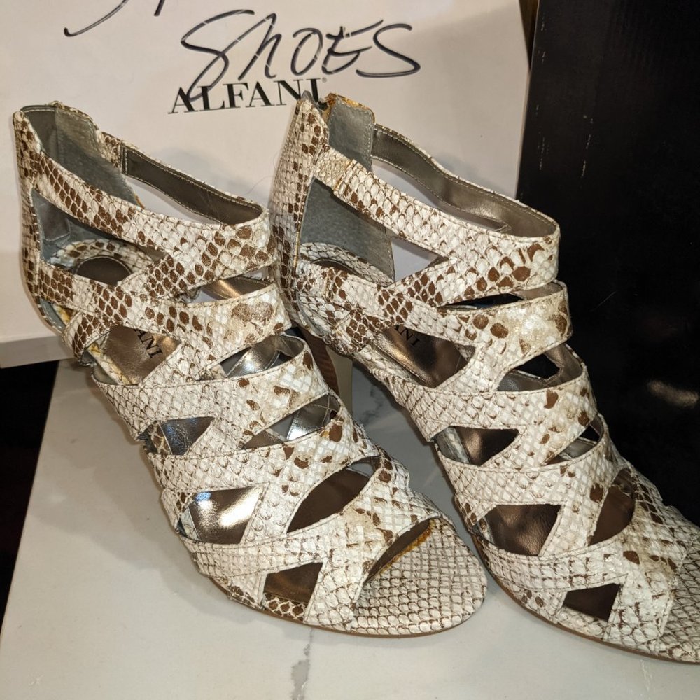Alfani  Kaylyne Snake Hi Heel Shoes US Size 8M.